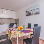 Ana 公寓 Županje