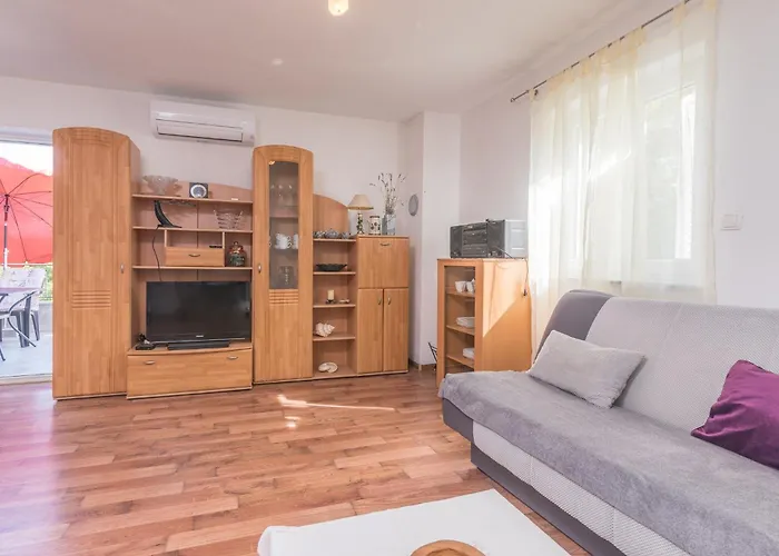 Ana Διαμέρισμα Županje