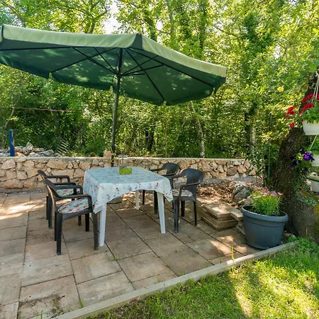 Ana Apartament Županje