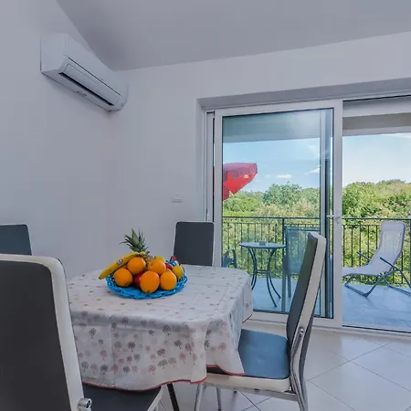 Ana Apartment